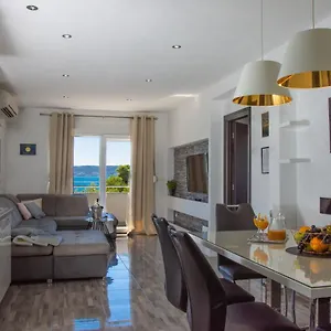Deluxe Bellacosta Kaštela